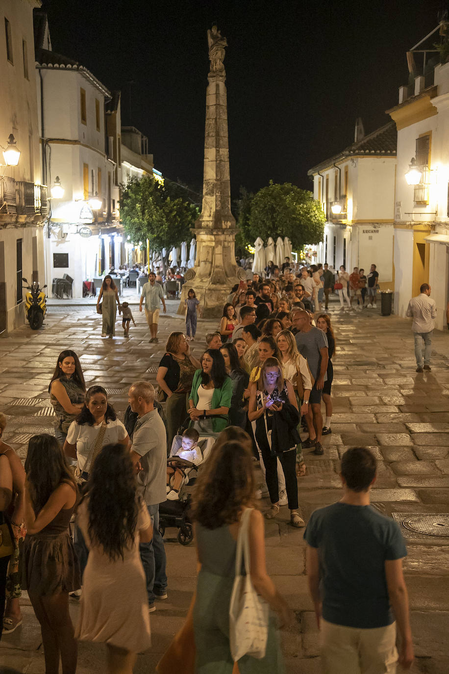 Fotos: La Noche del Patrimonio en Córdoba llena calles, monumentos y museos
