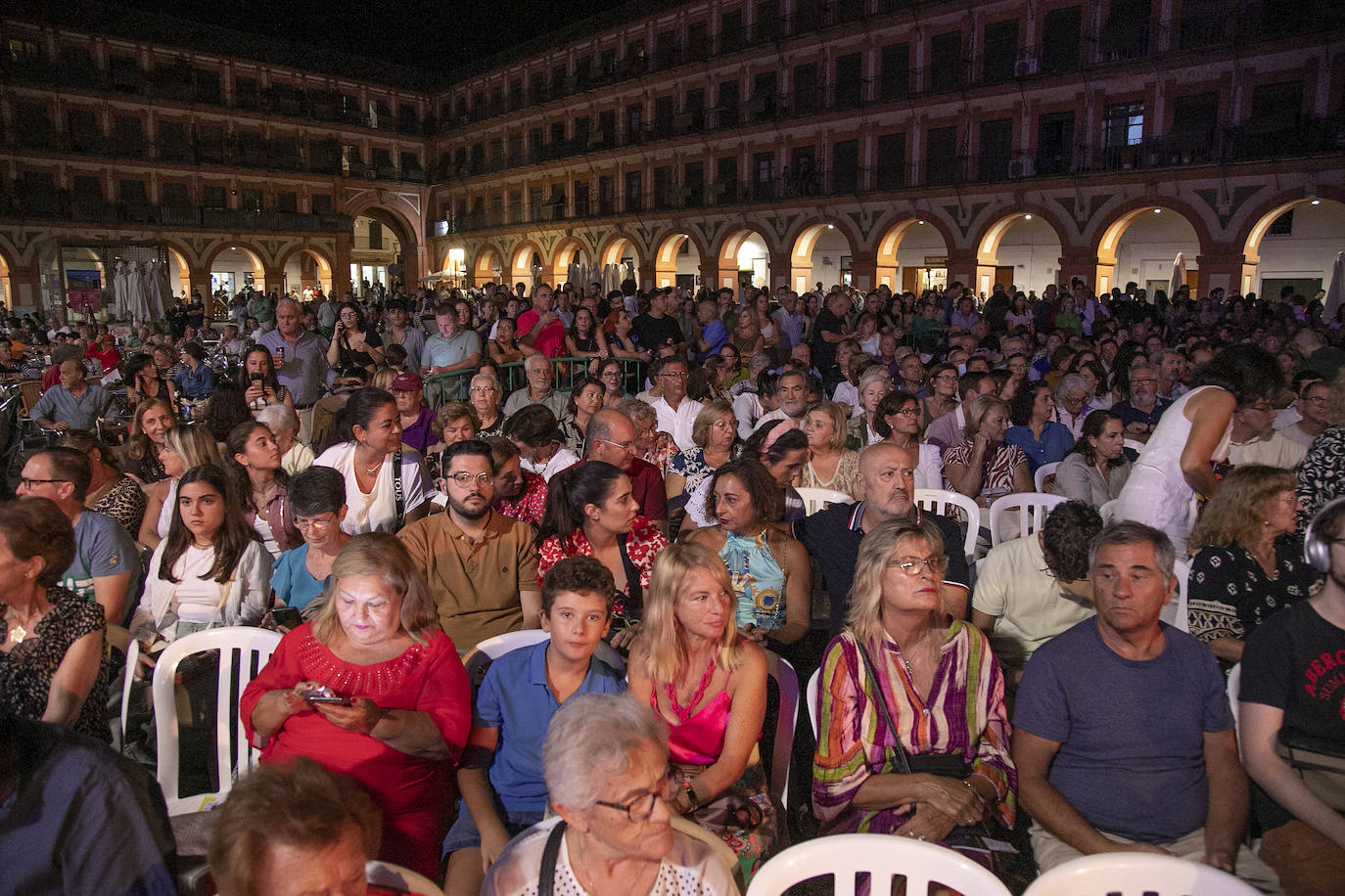 Fotos: La Noche del Patrimonio en Córdoba llena calles, monumentos y museos