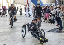 Arranca el Camino de Santiago por las personas con discapacidad 'Sobre Siete Ruedas'