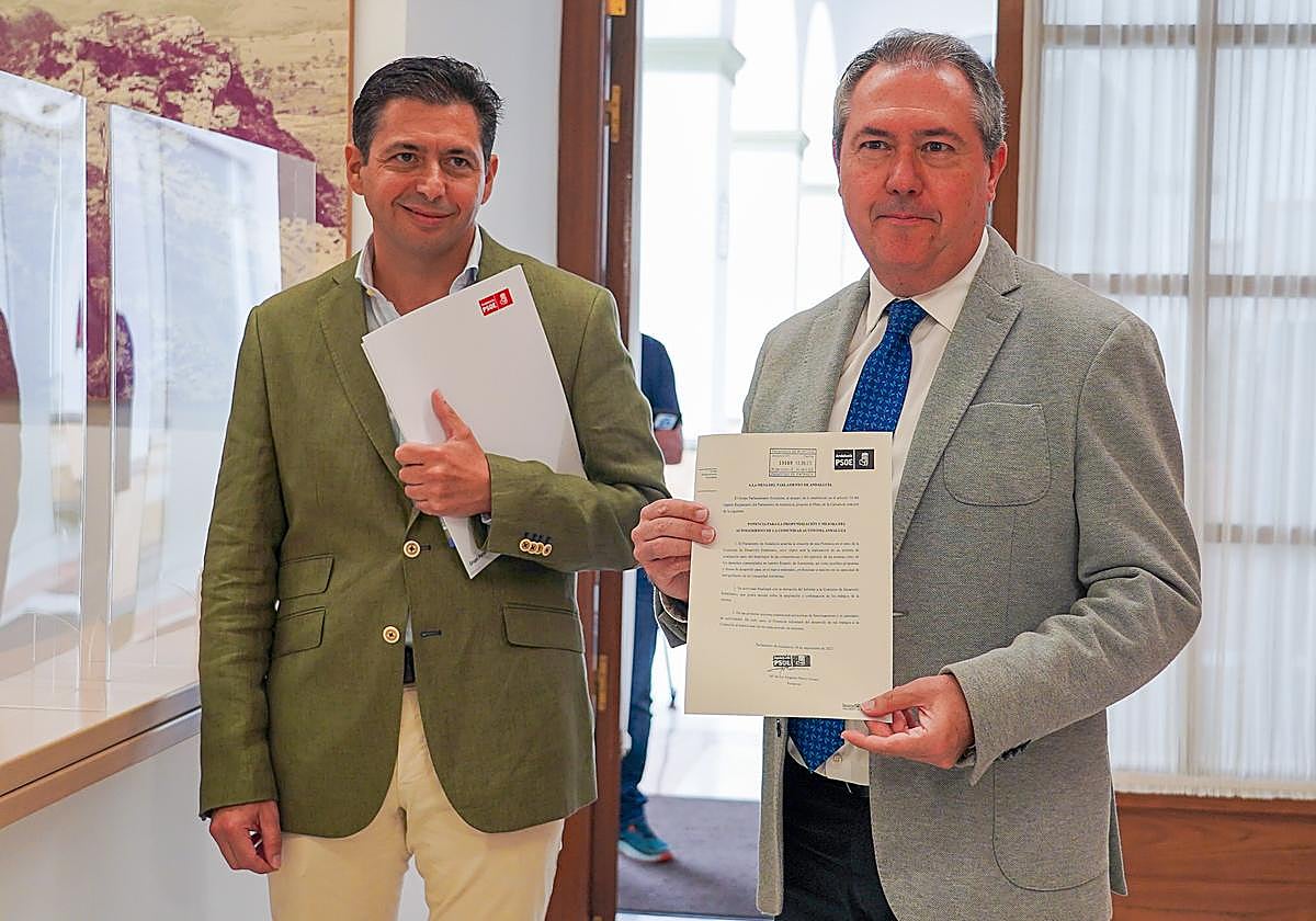 Juan Espadas junto a Rafael Márquez