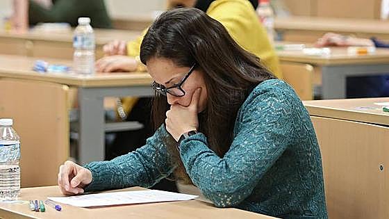 La Diputación de Sevilla convoca oposiciones para 39 plazas de auxiliar administrativo