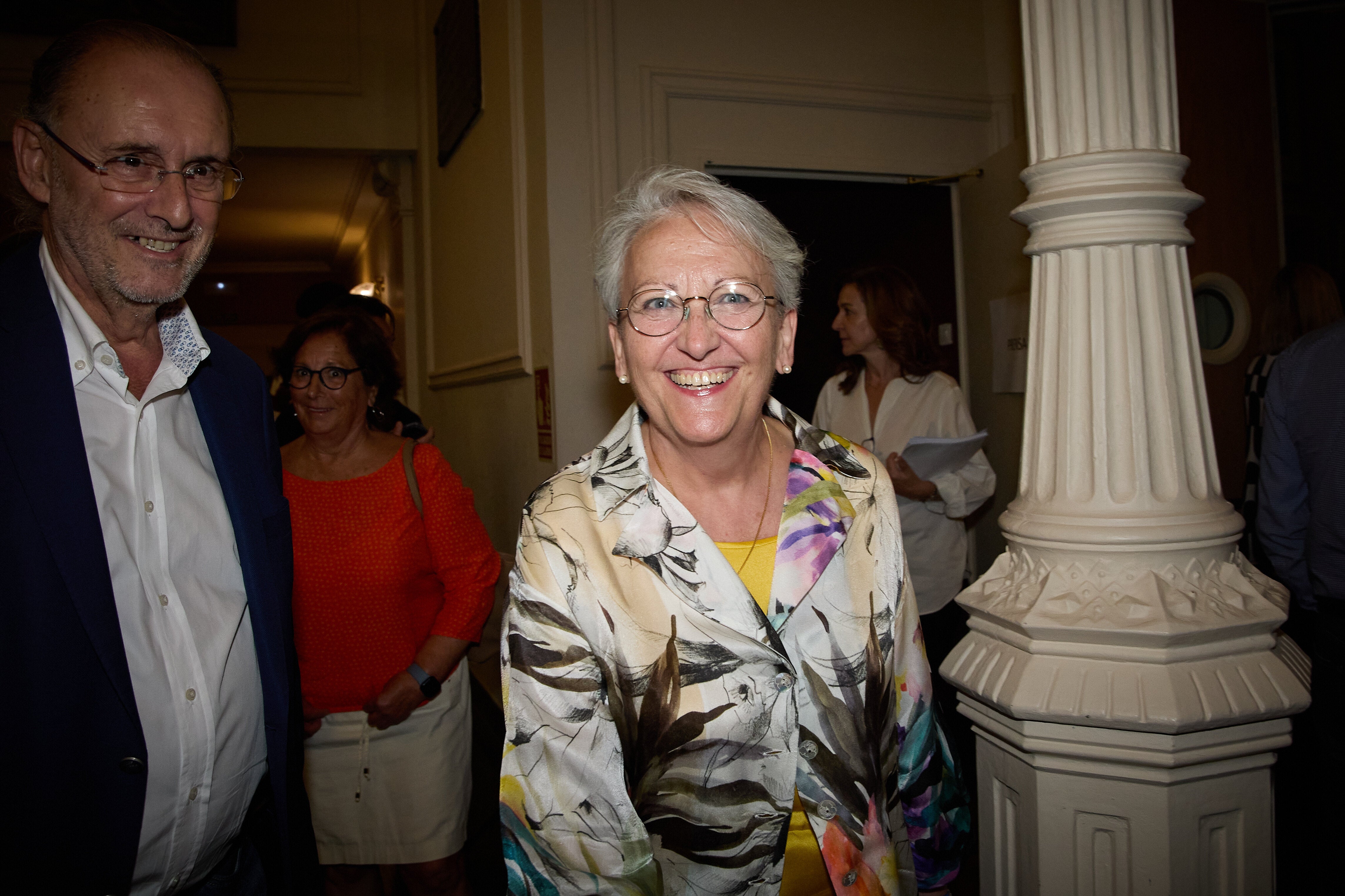 La exministra de Asuntos Sociales Matilde Fernández a su llegada a la presentación de  'La rosa y las espinas'.