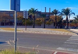 Detenidos dos hombres tras ser pillados 'in fraganti' robando dentro de una nave industrial en Elche