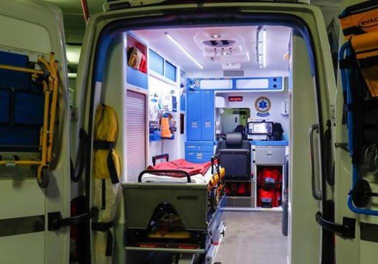 Imagen de archivo del interior de una ambulancia