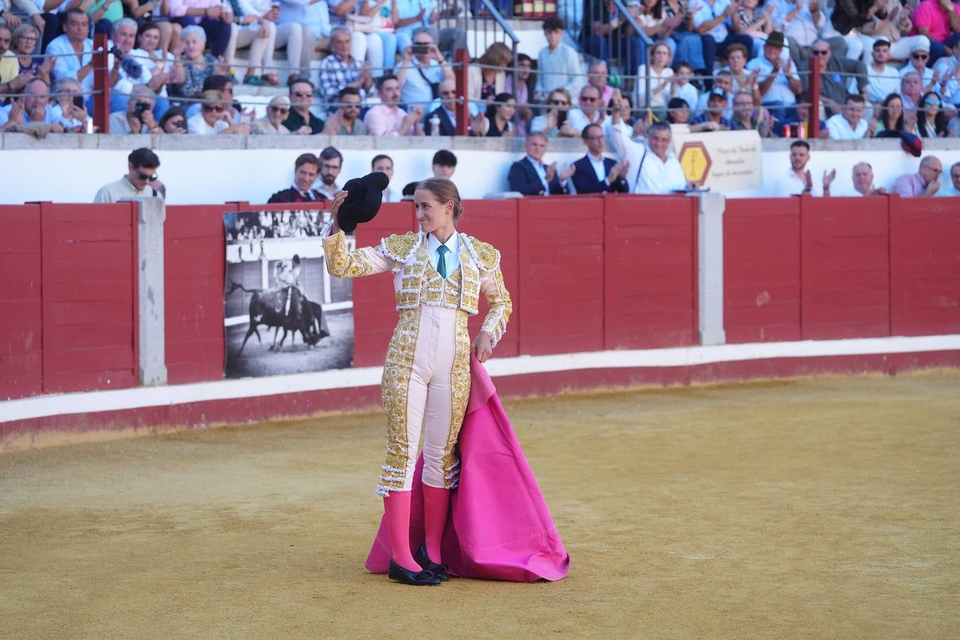 Fotos: Puerta Grande para Rocío Romero en su alternativa en Pozoblanco