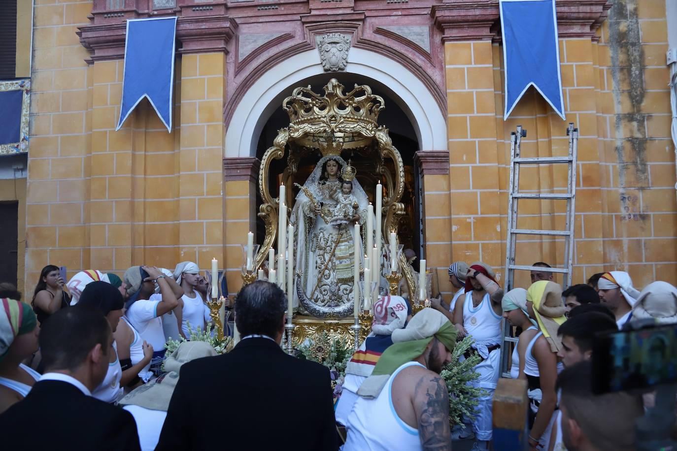 Fotos: la festiva procesión de Nuestra Señora del Socorro