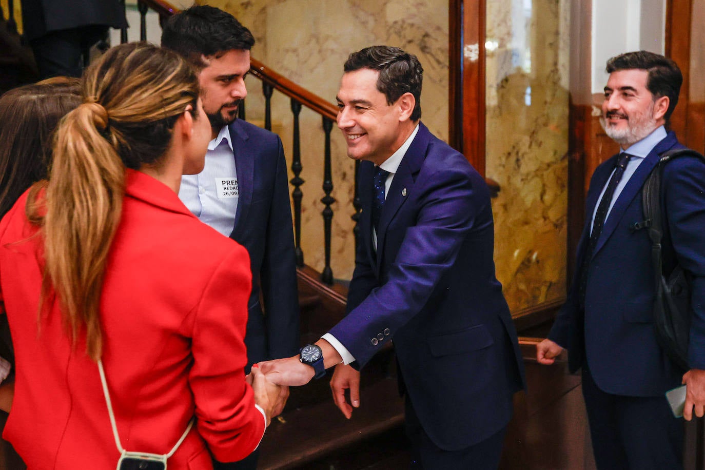 La llegada del presidente de la Junta de Andalucía, Juanma Moreno