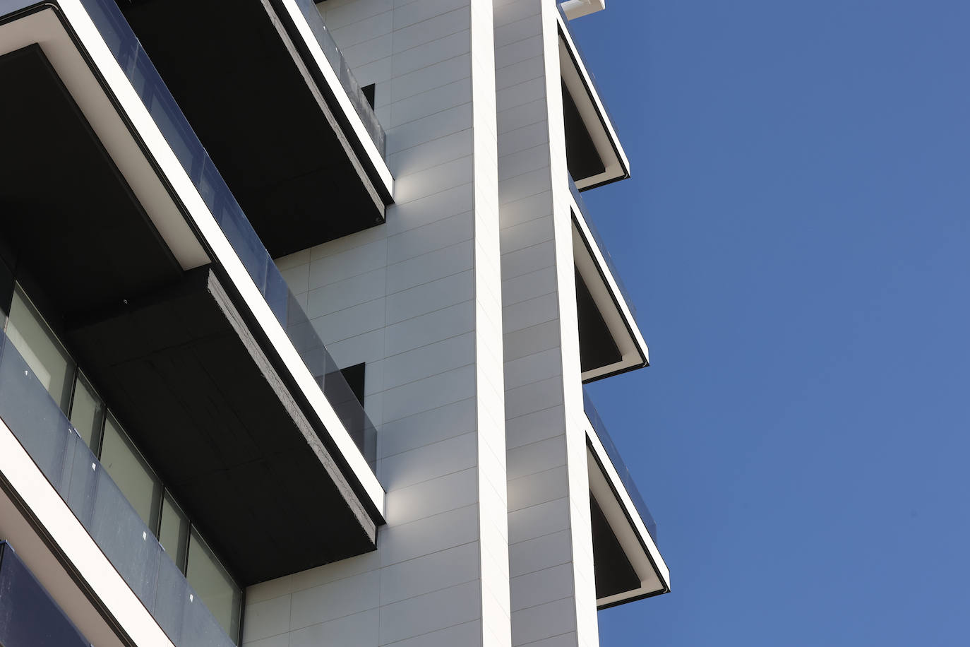 El flamante aspecto de la Torre del Agua de Córdoba, en imágenes