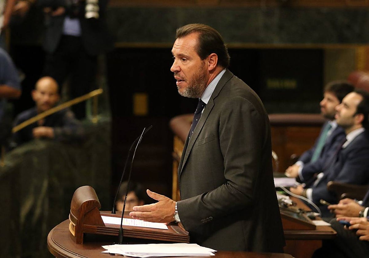 El exalcalde de Valladolid y diputado por su provincia, Óscar Puente, compareció en nombre del Grupo Socialista para fijar la posición del PSOE en la sesión de investidura del candidato del PP, Alberto Núñez Feijóo