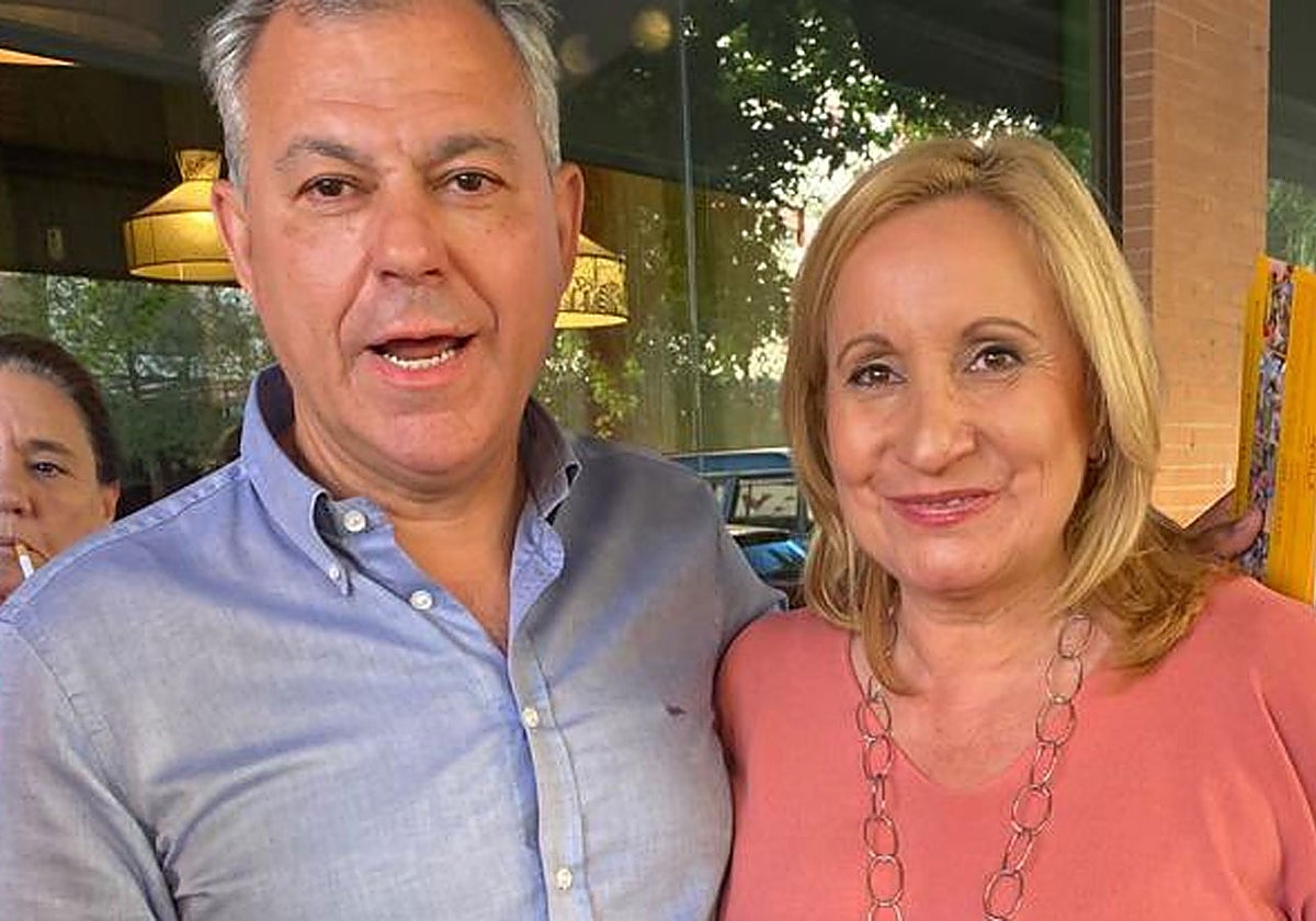 José Luis Sanz, alcalde de Sevilla y Consolación Vera