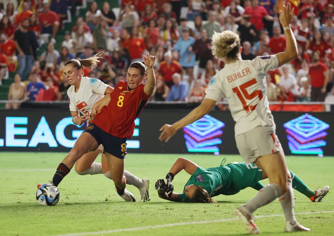 Fotos: La goleada de España a Suiza en El Arcángel