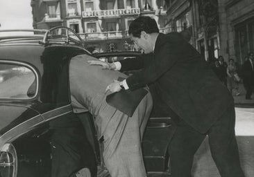 El «gigante bueno» que vino a hacerse un traje a medida y sorprendió a los madrileños