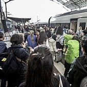 La Xunta exige al Gobierno recuperar las frecuencias previas a la pandemia ante el colapso de los trenes gallegos
