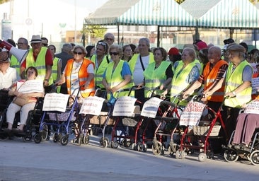 Fotos: Vecinos de El Higuerón piden una consulta de salud provisional