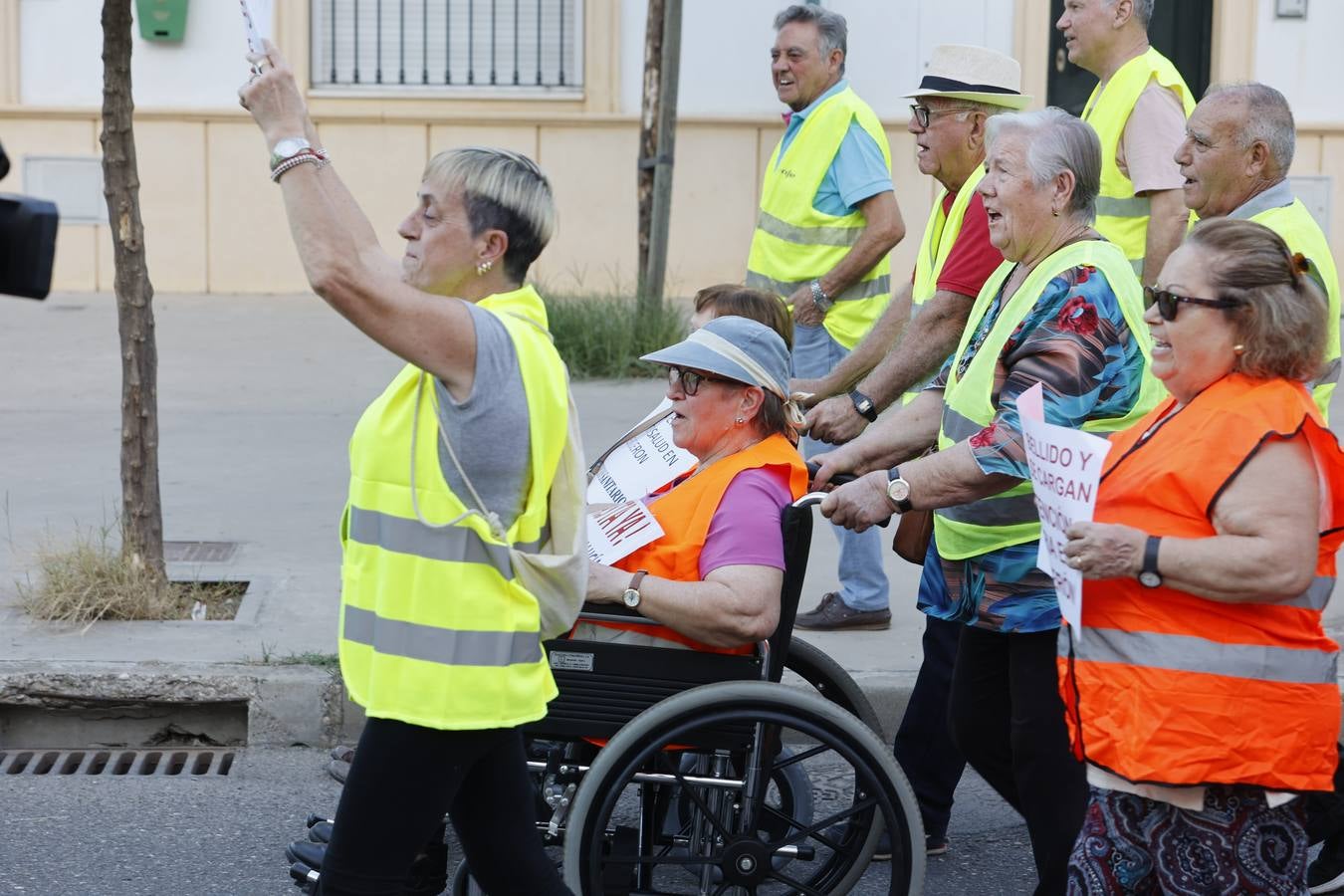 Fotos: Vecinos de El Higuerón piden una consulta de salud provisional