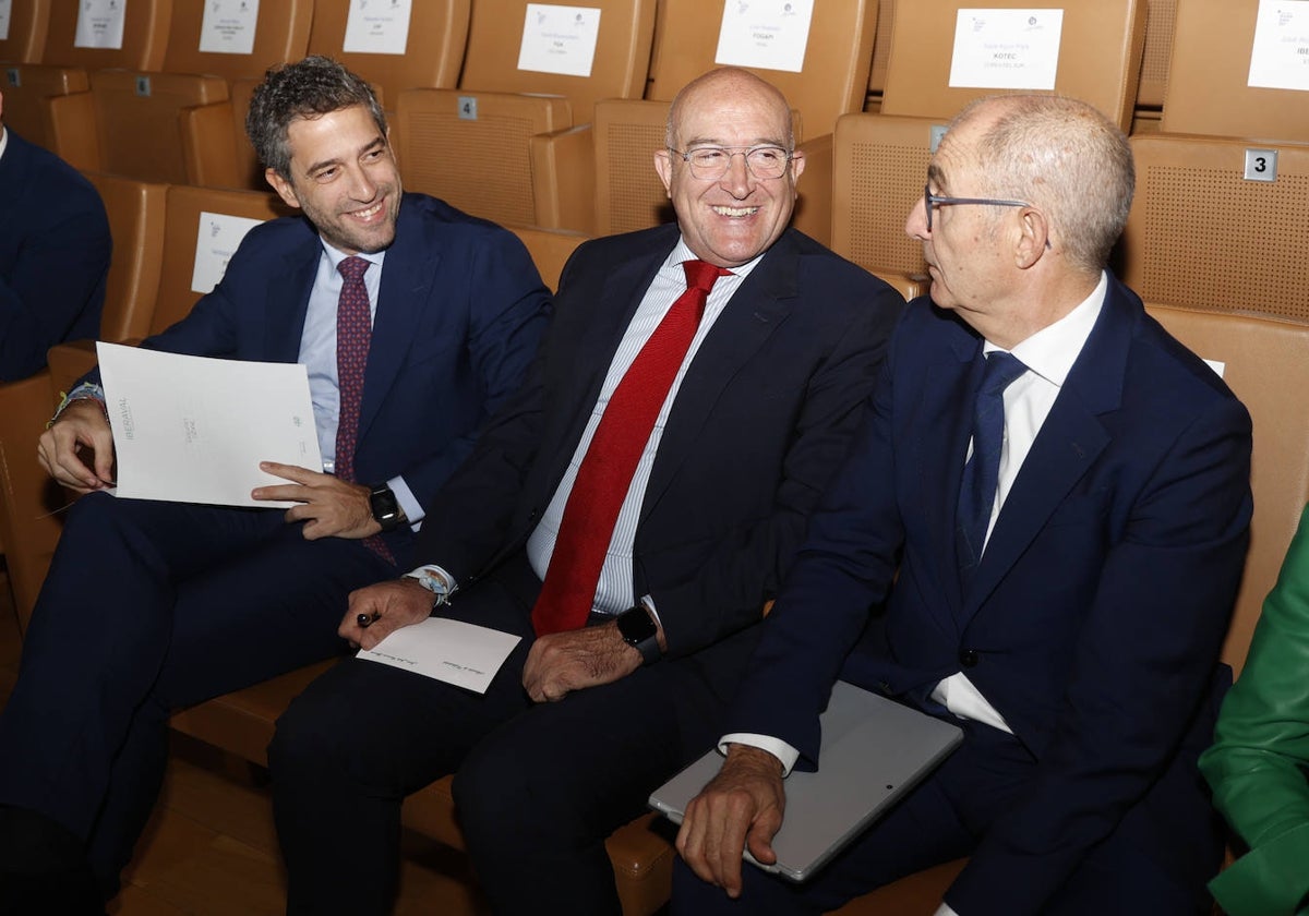 Pontvianne, Carnero y Pisonero, en la inauguración del foro