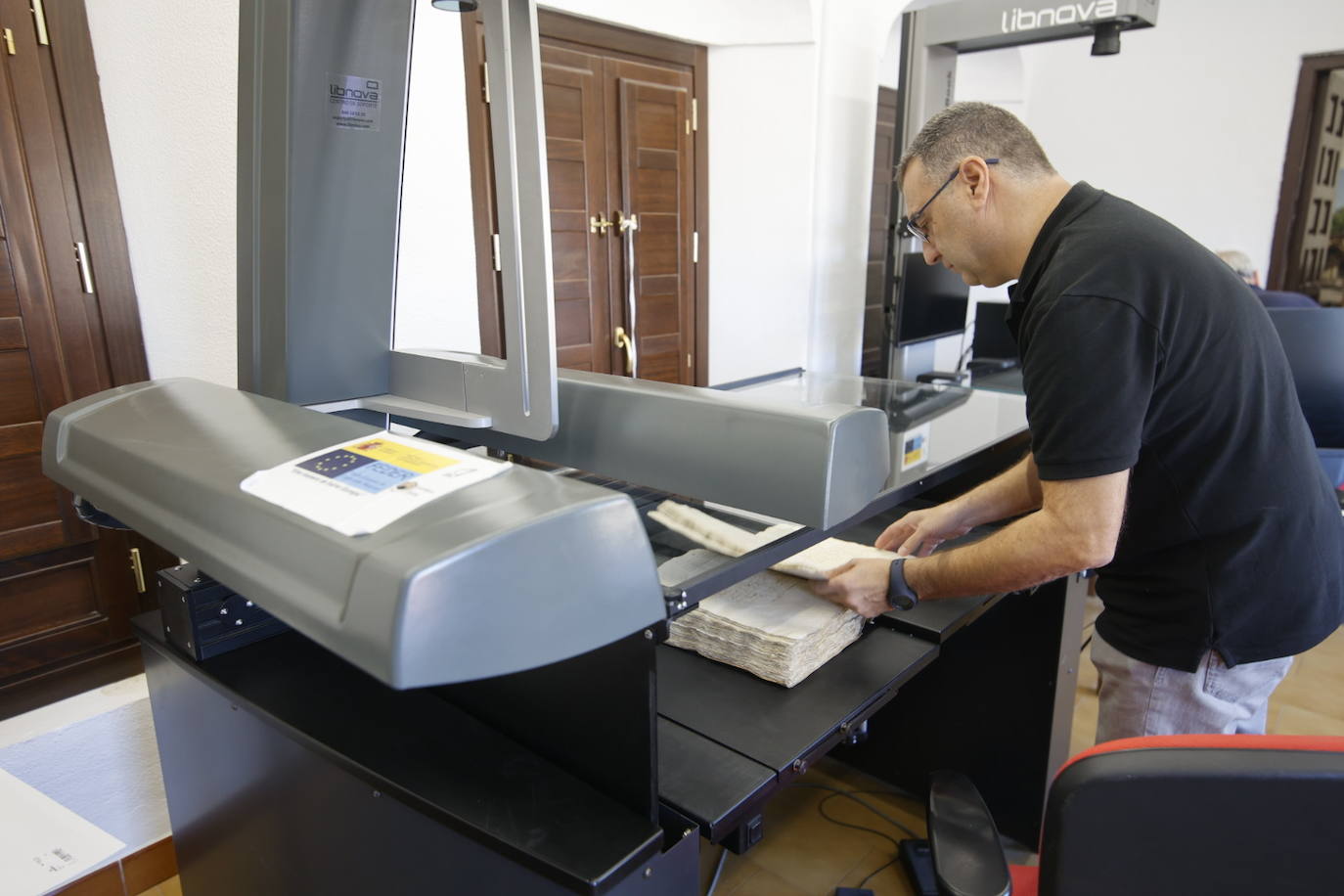 Fotos: Así se trabaja en las entrañas del Archivo Histórico de Córdoba