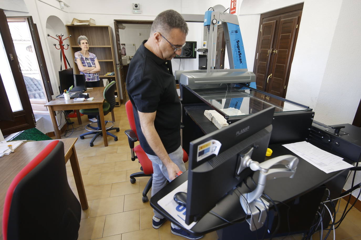 Fotos: Así se trabaja en las entrañas del Archivo Histórico de Córdoba