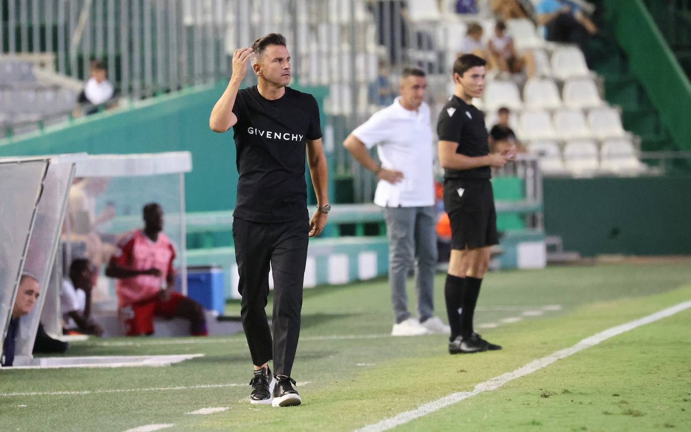 Fotos: El cómodo triunfo del Córdoba CF ante el Recreativo Granada