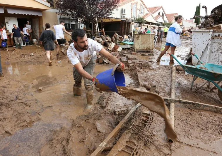 La ONG Provivienda busca personas con pisos vacíos en Castilla-La Mancha para alquilarlos a afectados por la DANA