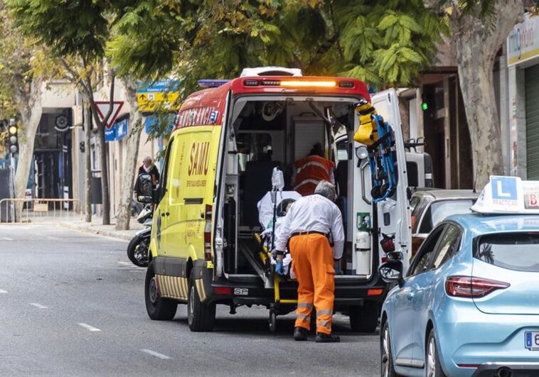 Tropas del SAMU durante un traslado de emergencia.