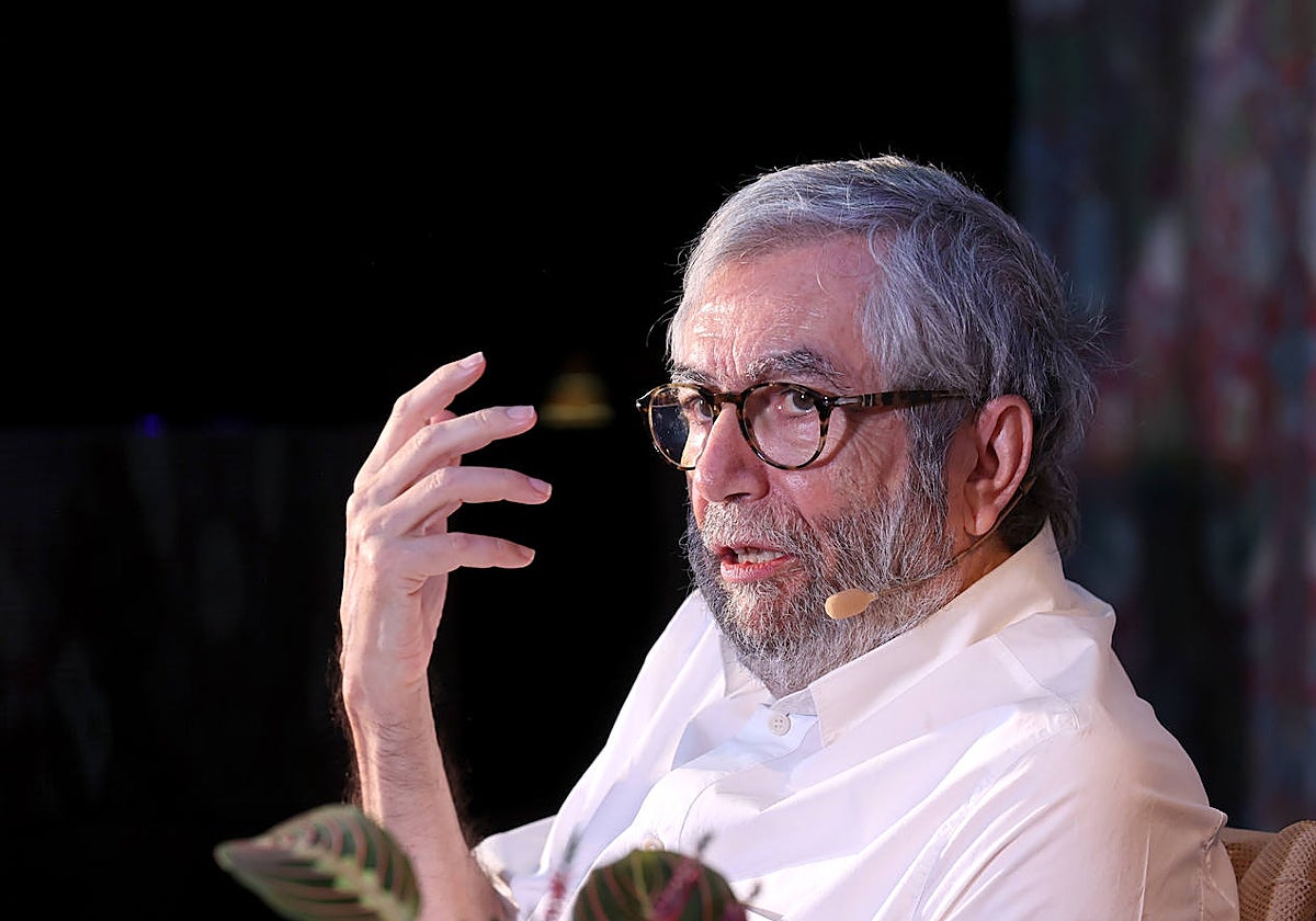 Antonio Muñoz Molina, durante su intervención en Cosmopoética