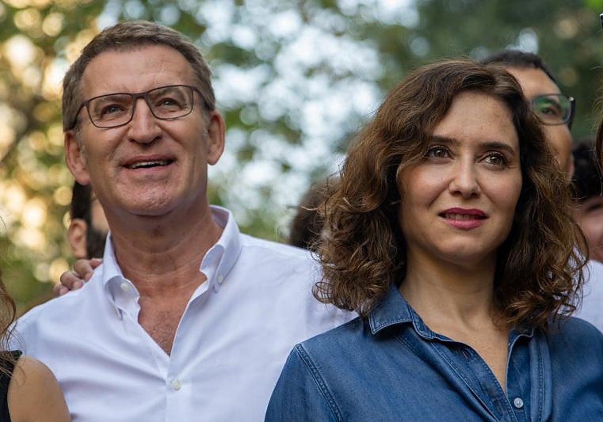 Alberto Núñez Feijóo e Isabel Díaz Ayuso al inicio de la manifestación
