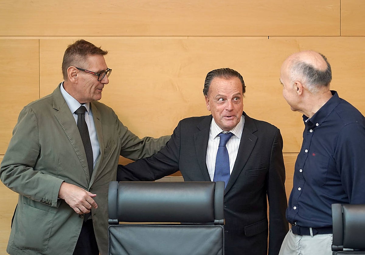 El presidente del Consejo de Cuentas de Castilla y León, Mario Amilivia