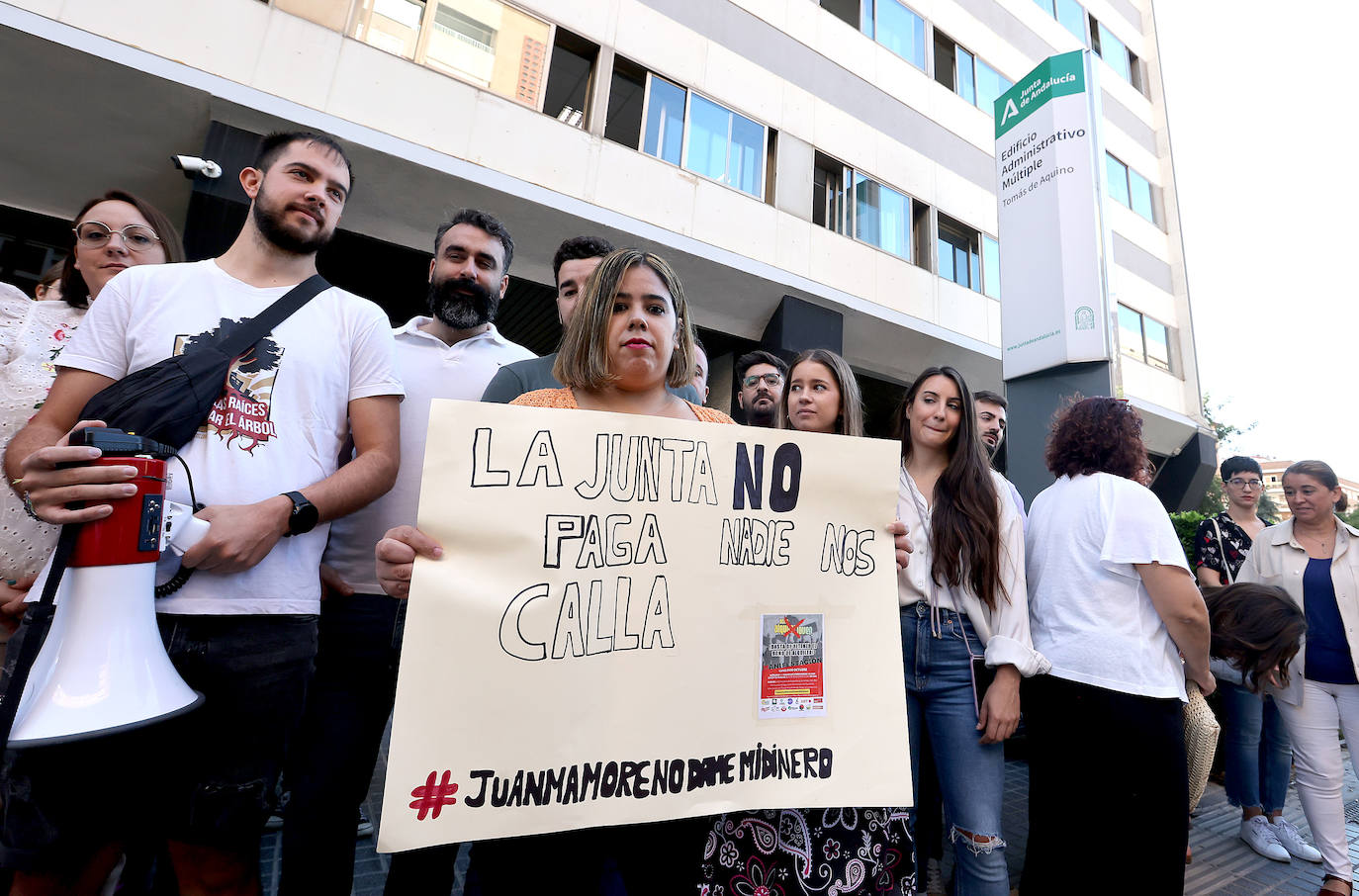 Fotos: La protesta por el retraso en el cobro del bono de alquiler joven