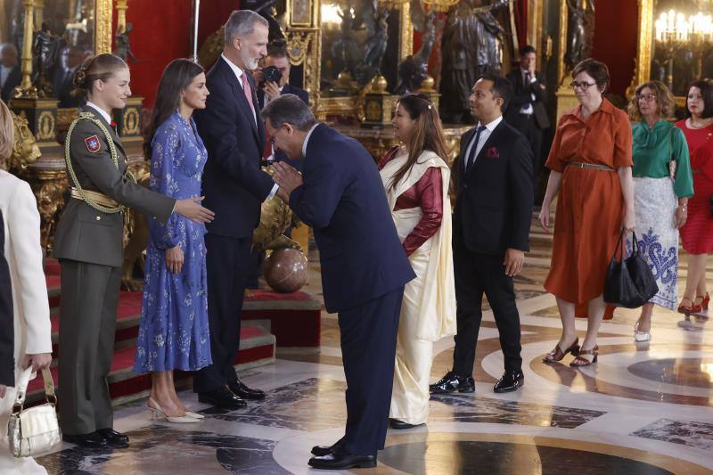 Por la recepción, que ha contado con algunas pausas, han pasado unas 2.000 autoridades