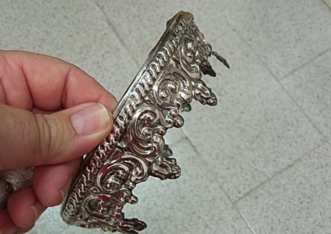 Imagen secundaria 1 - Distintas partes de los nuevos candelabros para el paso de palio de la Virgen de la Estrella