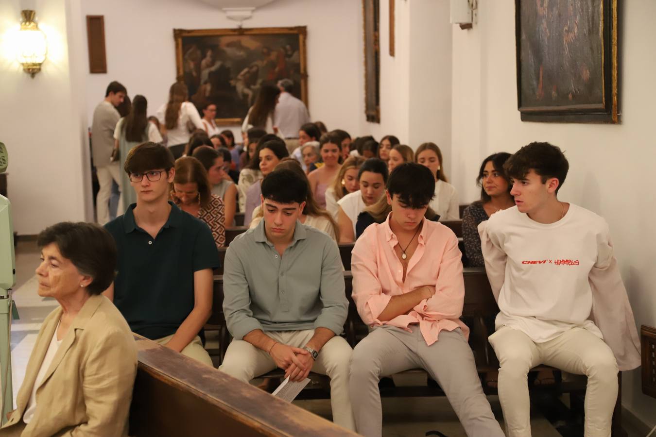 Fotos: la multitudinaria oración por Álvaro Prieto en la iglesia de las Esclavas de Córdoba