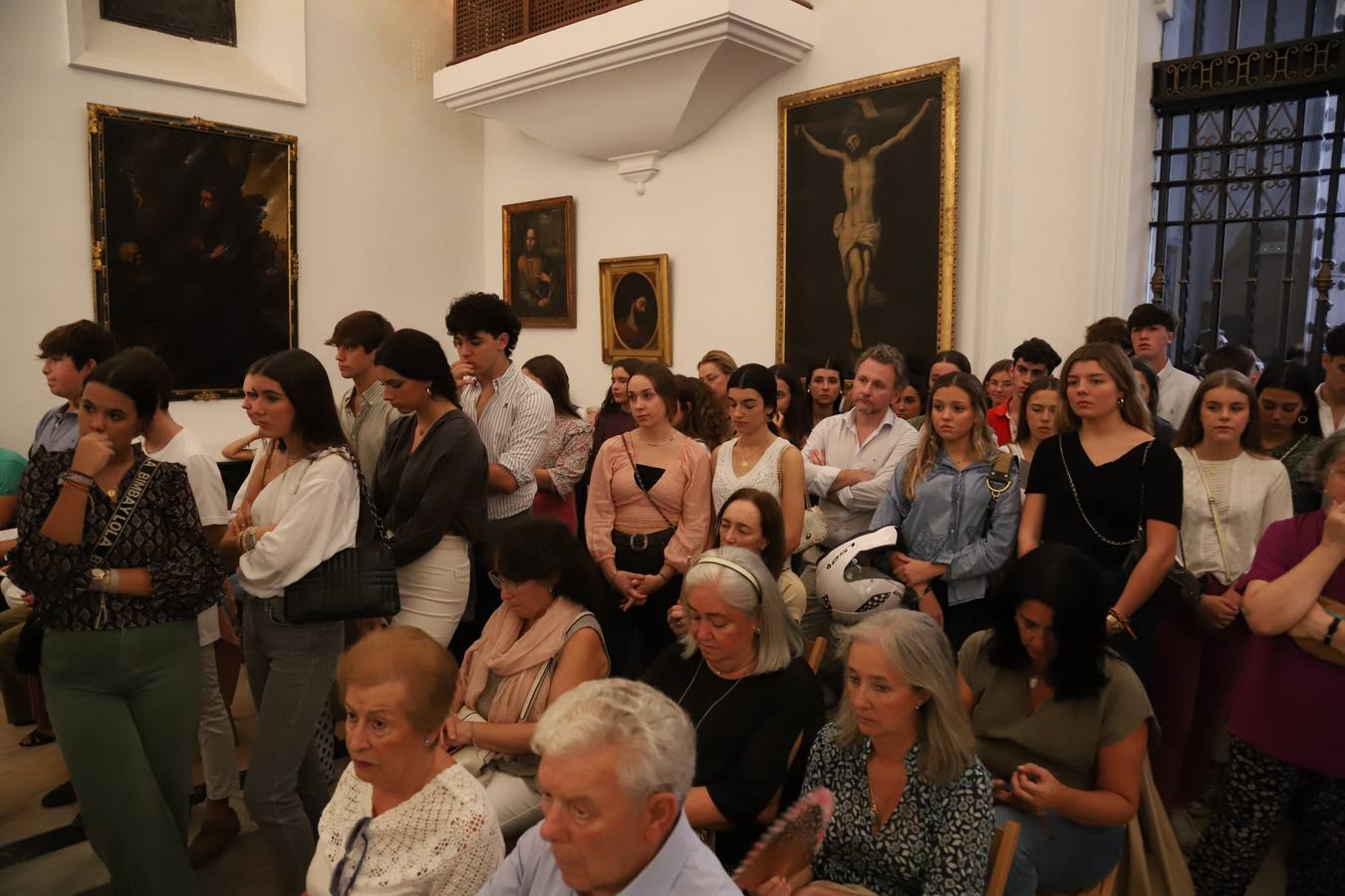 Fotos: la multitudinaria oración por Álvaro Prieto en la iglesia de las Esclavas de Córdoba
