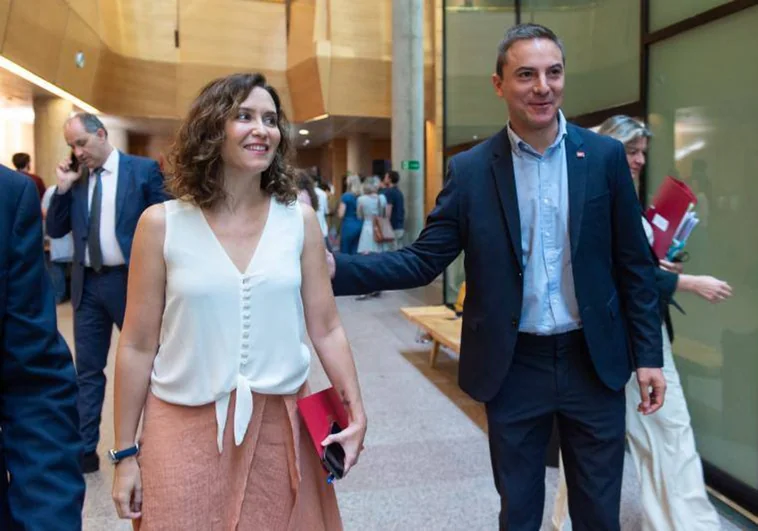 Isabel Díaz Ayuso y Juan Lobato, en la Asamblea de Madrid