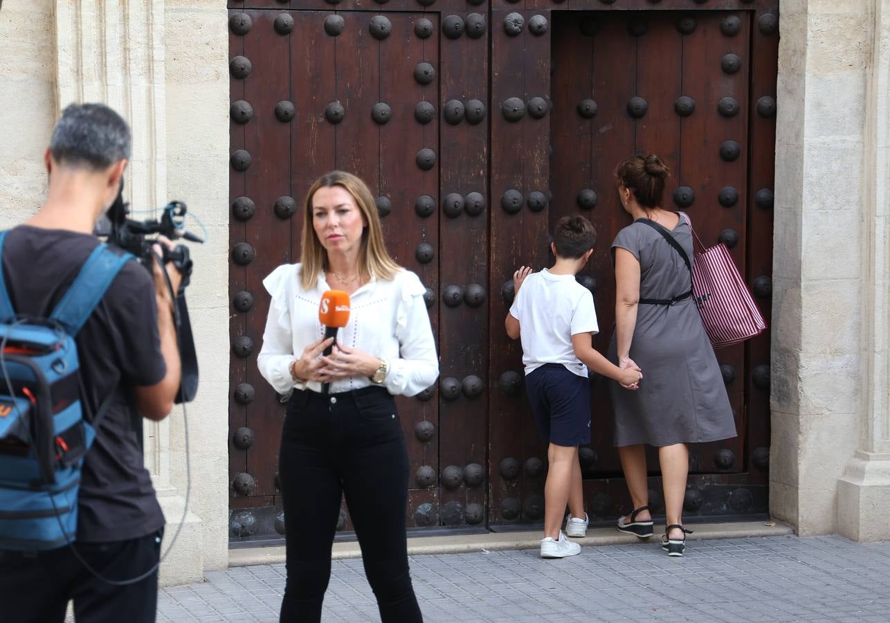 Fotos: la oración en las Esclavas en memoria de Álvaro Prieto