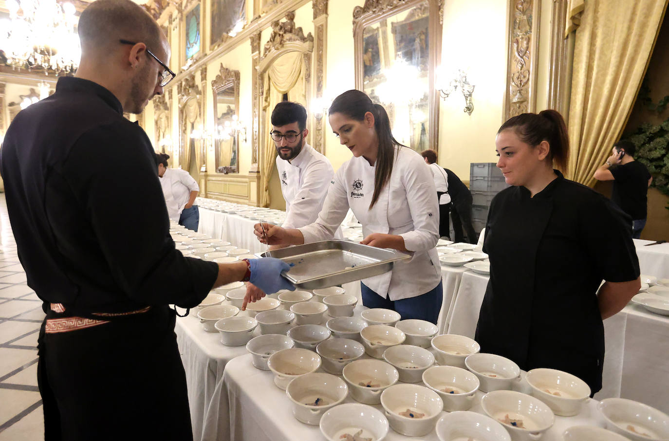 Fotos: La cena de Paco Morales y sus amigos en el Córdoba Califato Gourmet
