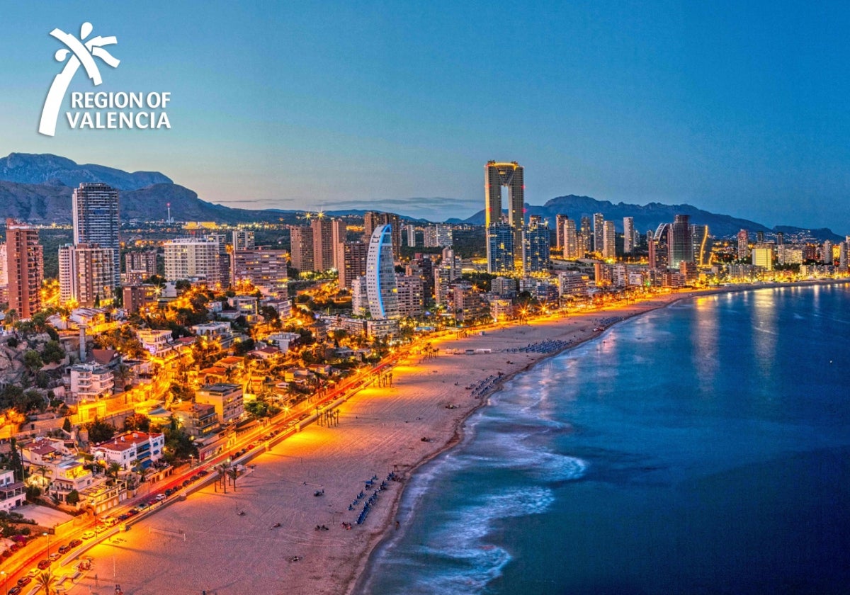 Imagen promocional utilizada por la Generalitat Valenciana con Benidorm en la Feria World Travel Market 2023 de Londres.