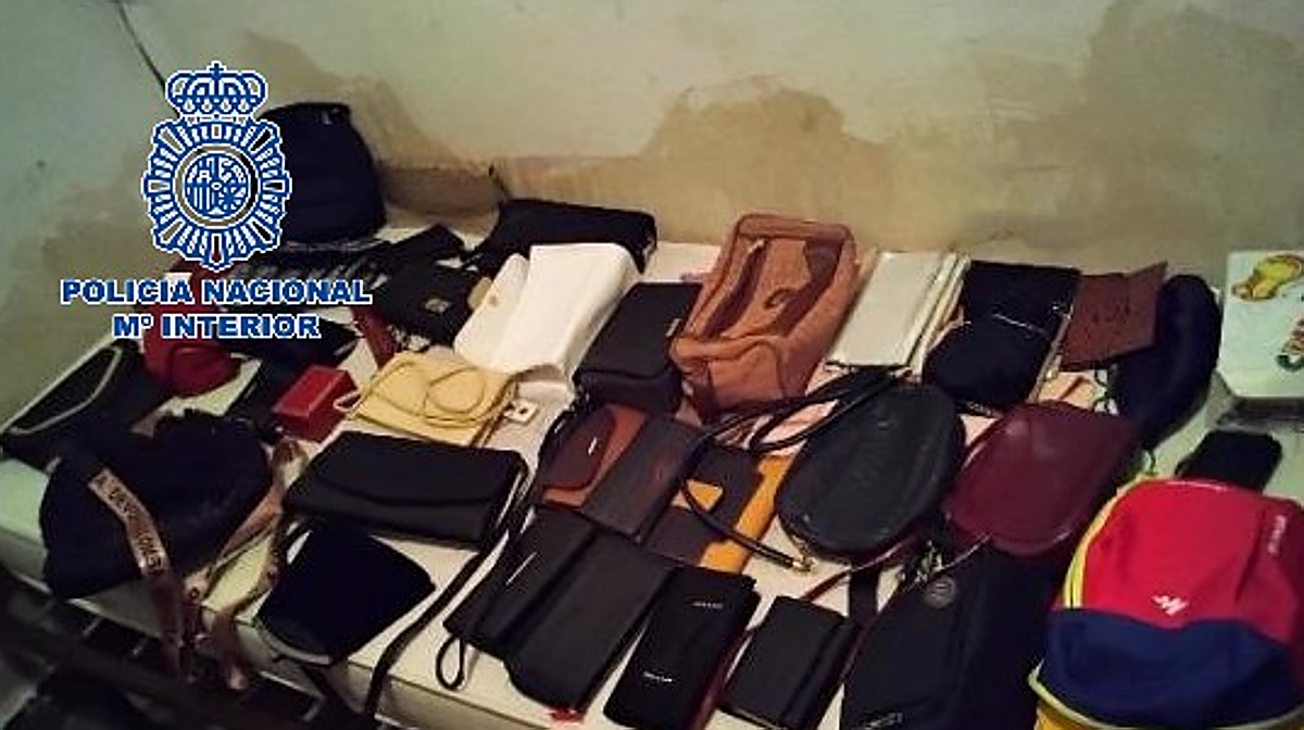 Material intervenido a dos ladrones detenidos en Valencia