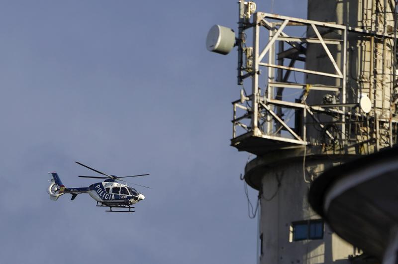 Un helicóptero de la policía sobrevuela el Concierto Premios Princesa de Asturias