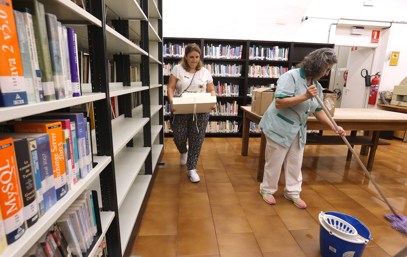Fotos: La Biblioteca de Córdoba se prepara para el traslado al nuevo edificio