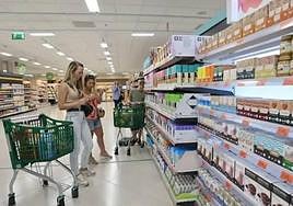 Estos son los supermercados y los centros comerciales que abren el día de San Rafael en Córdoba