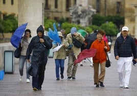La Aemet activa la alerta naranja por fuertes rachas de viento de hasta 90 kilómetros por hora este domingo