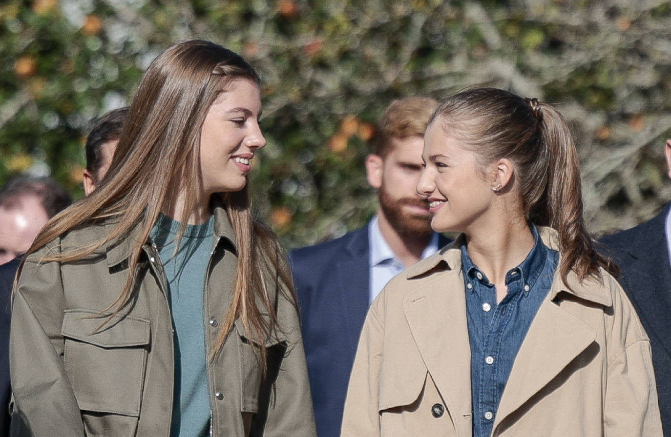 La llegada de la Familia Real al Pueblo Ejemplar de Asturias, en imágenes