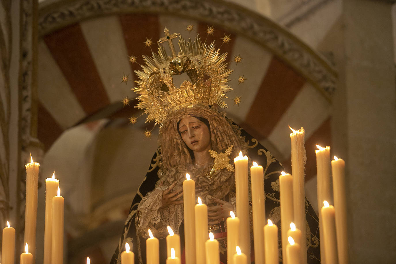 Fotos: La Catedral acoge a la hermandad del Buen Suceso de Córdoba