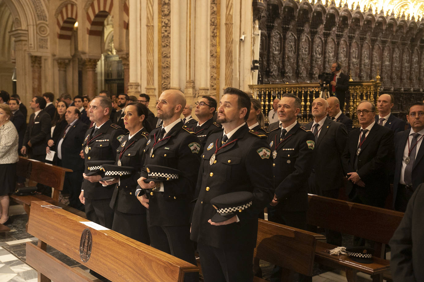 Fotos: La Catedral acoge a la hermandad del Buen Suceso de Córdoba