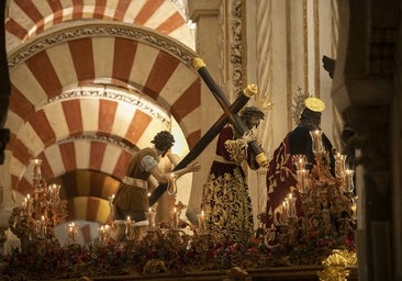 Fotos: La Catedral acoge a la hermandad del Buen Suceso de Córdoba