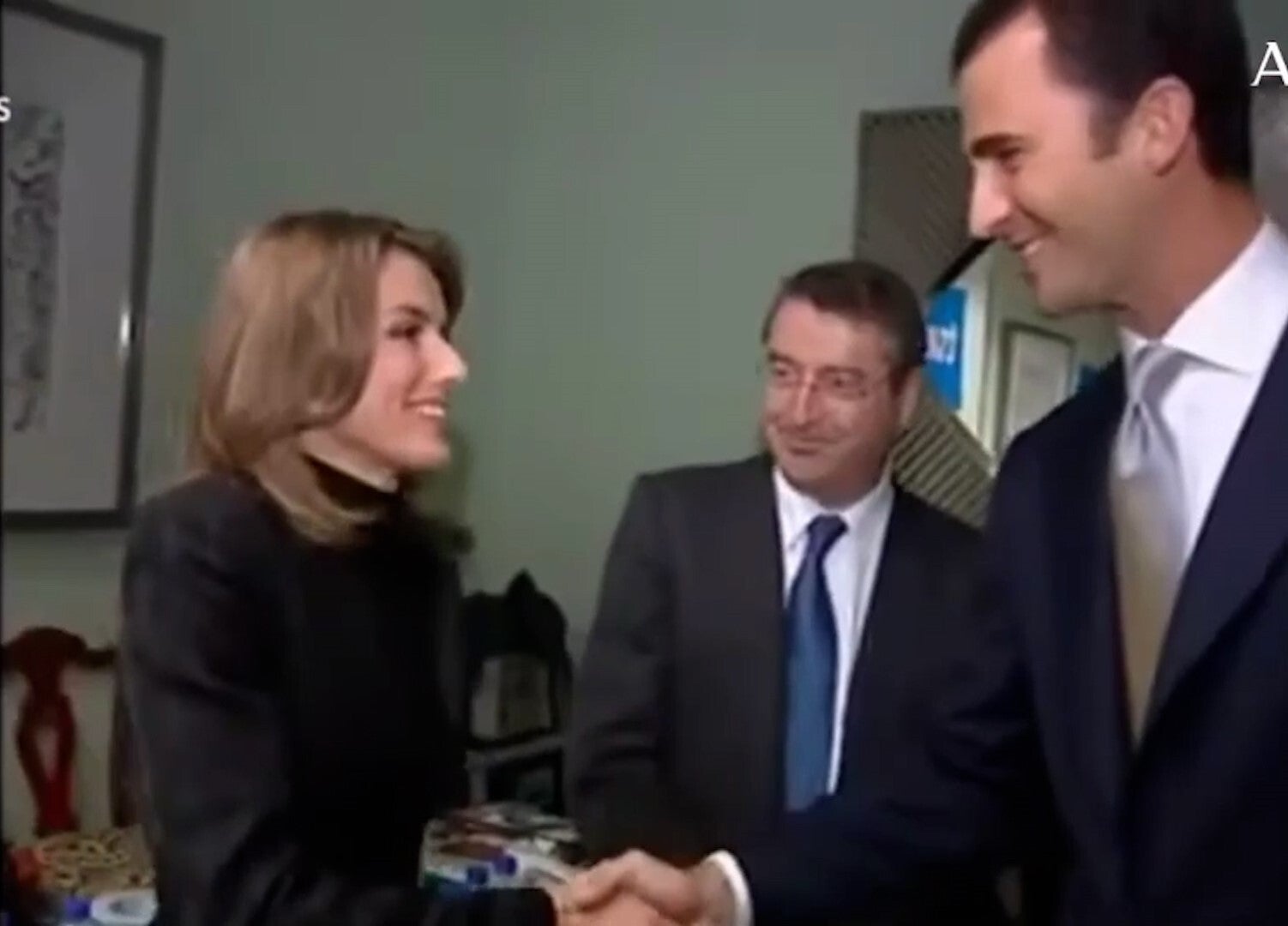 Imagen antes - Los Reyes recrean el cómplice apretón de manos de cuando eran novios en secreto