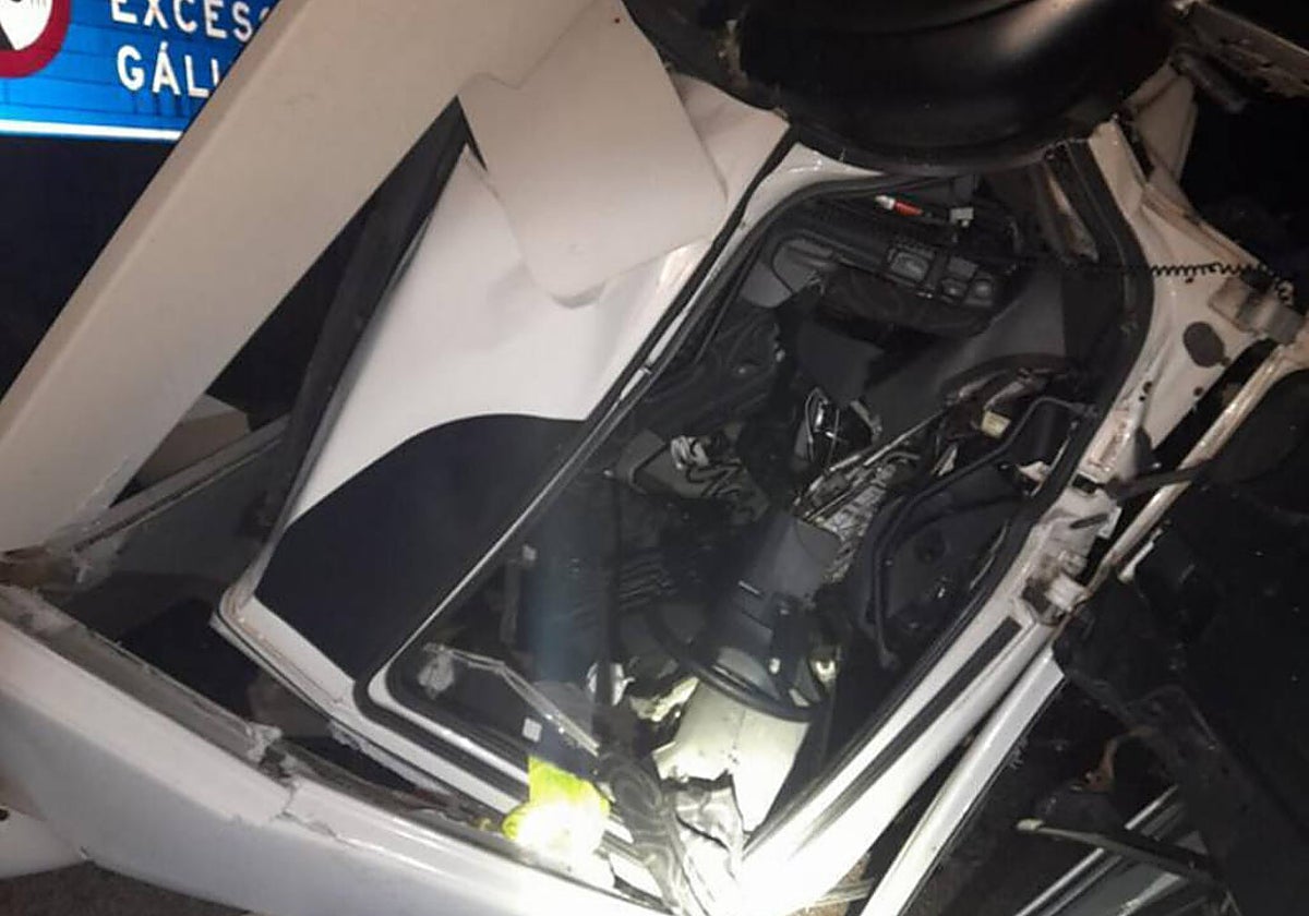 Imagen de uno de los camiones siniestrados en el accidente ocurrido en la A-7, en término de Rafelbunyol