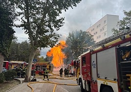 Desalojado un colegio mayor de Ciudad Universitaria por una explosión de gas: «Estaba todo encendido por las llamas. Mucho miedo»