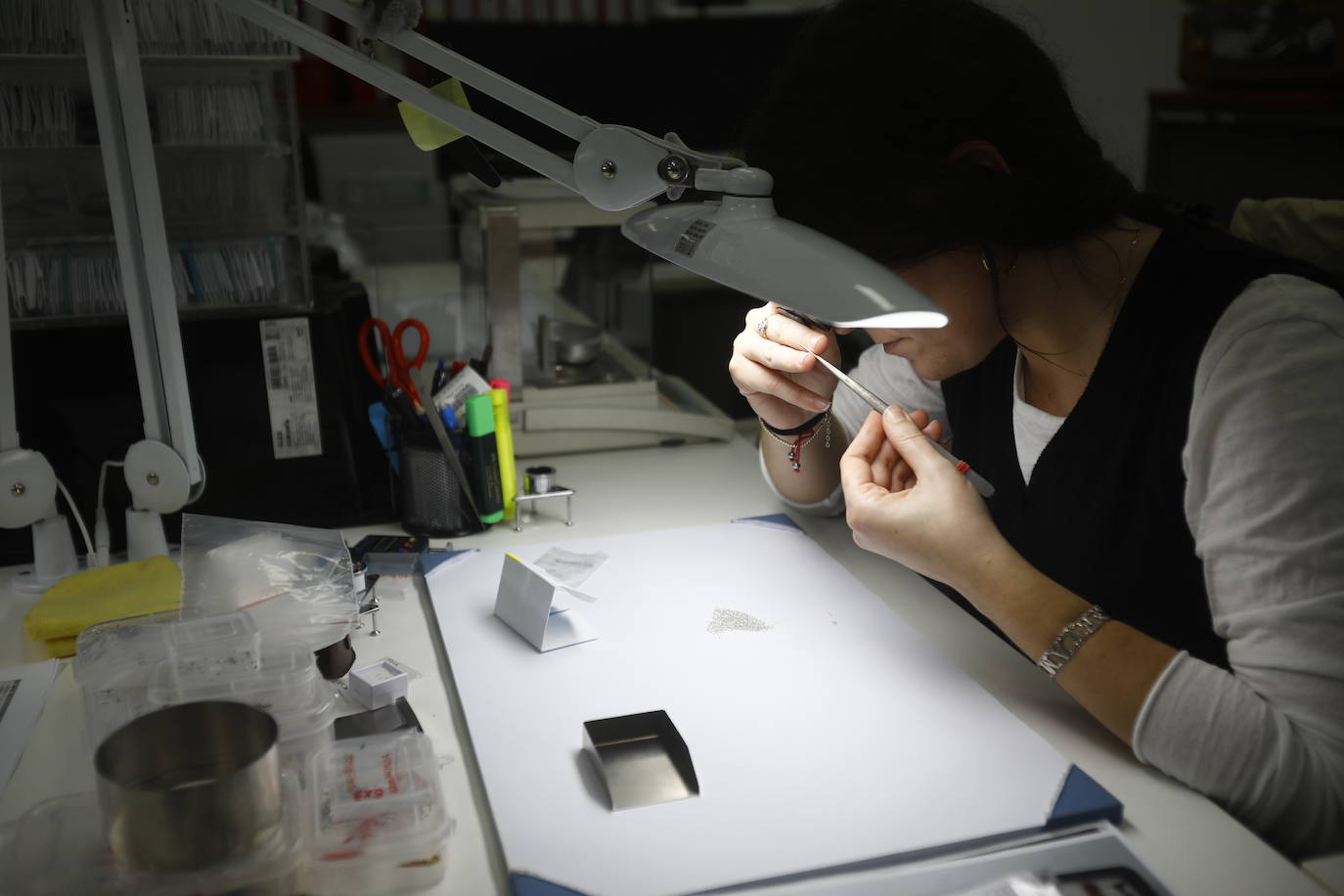 Fotos: el trabajo en la fábrica de alta joyería Facet en Córdoba